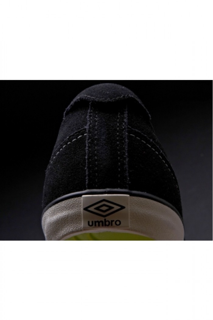 Umbro Terrace Low -  Умбро мъжки  кецове от черен велур.