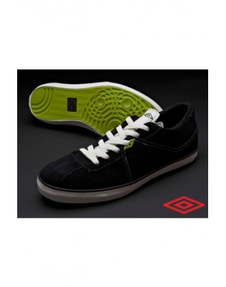 Umbro Terrace Low -  Умбро мъжки  кецове от черен велур.