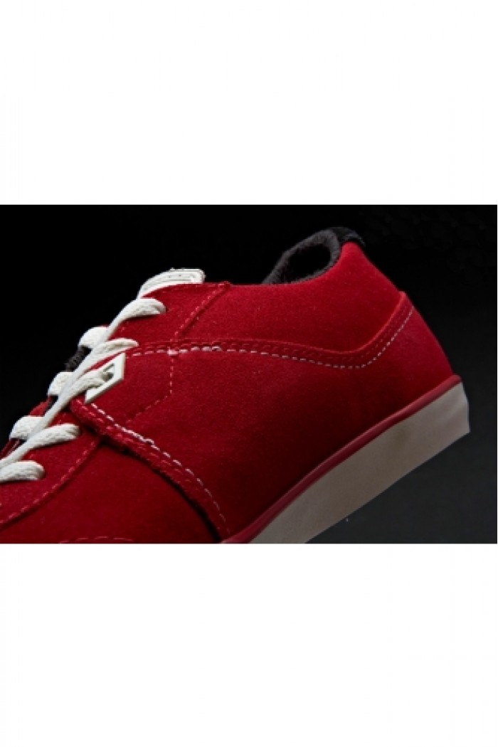 Umbro Terrace Low -  Умбро мъжки  кецове от червен велур.