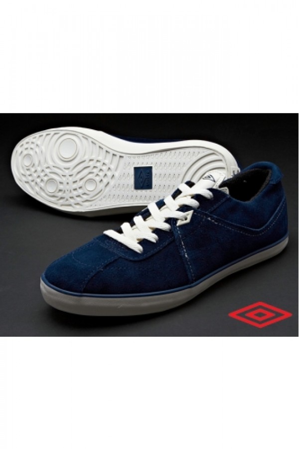 Umbro Terrace Low -  Умбро мъжки  обувки от тъмно син велур